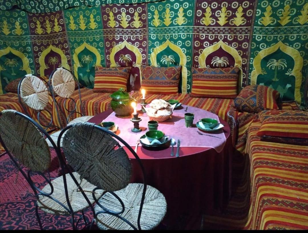 Отель Chigaga Luxury Camp Мхамид Экстерьер фото